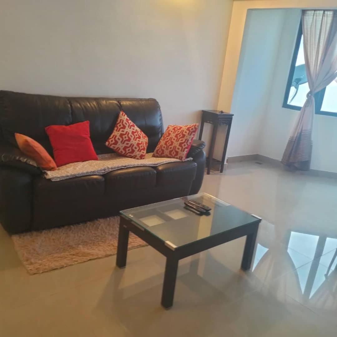 Sri Sayang Pearl View Apartment Бату Феринги Екстериор снимка