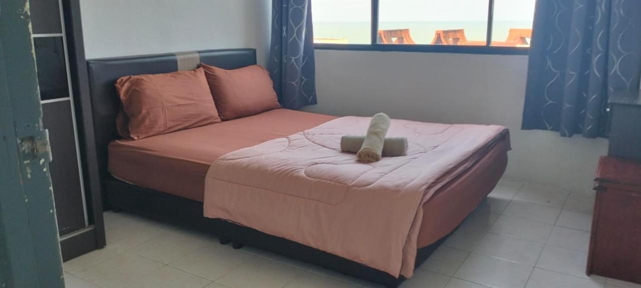 Sri Sayang Pearl View Apartment Бату Феринги Екстериор снимка